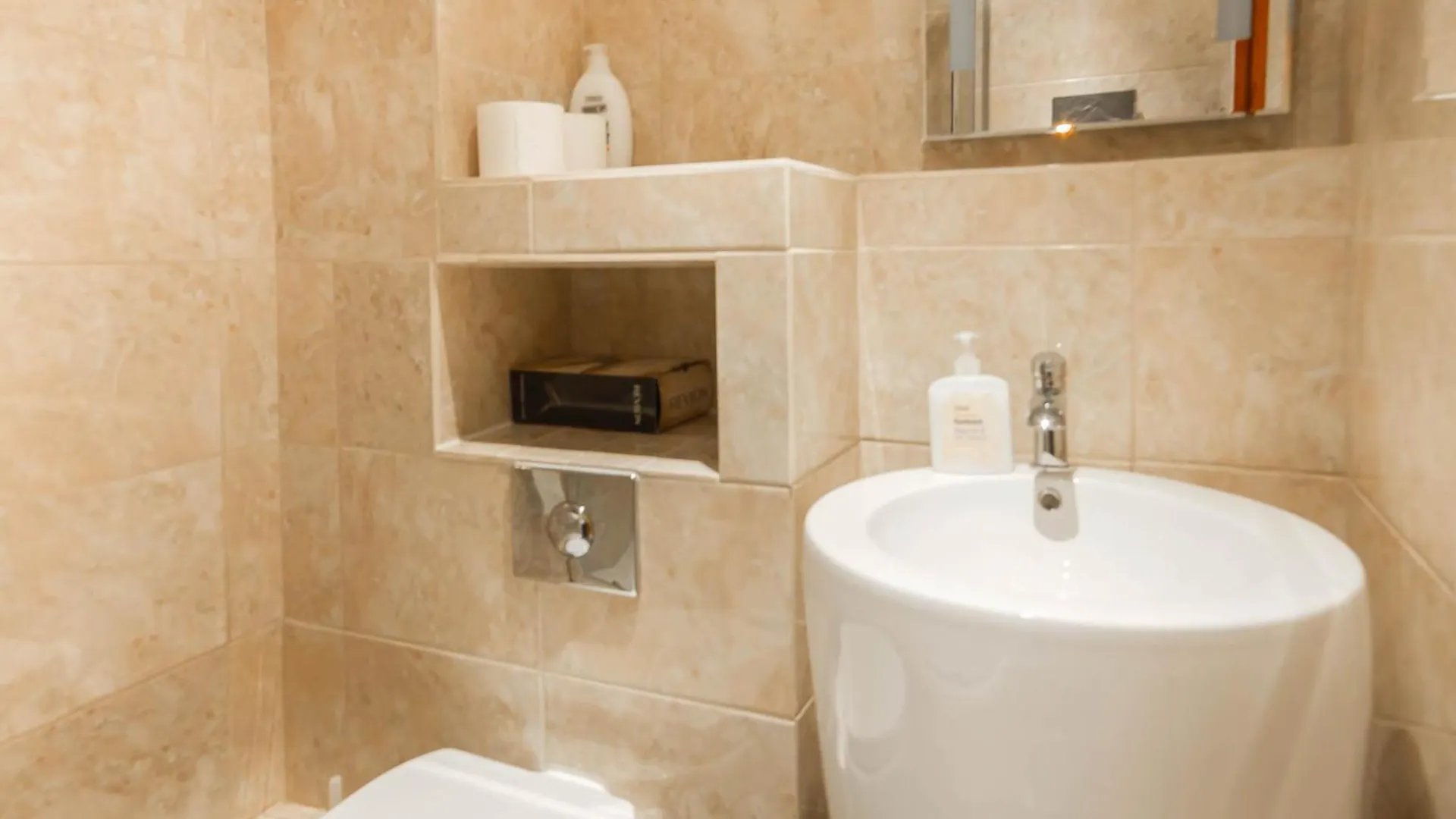 Apartment Castle View&Grassmarket Studio Flat With Luxury Bathroom Edinburgh United Kingdom